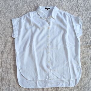 Quince Classic White Button-Down Shirt